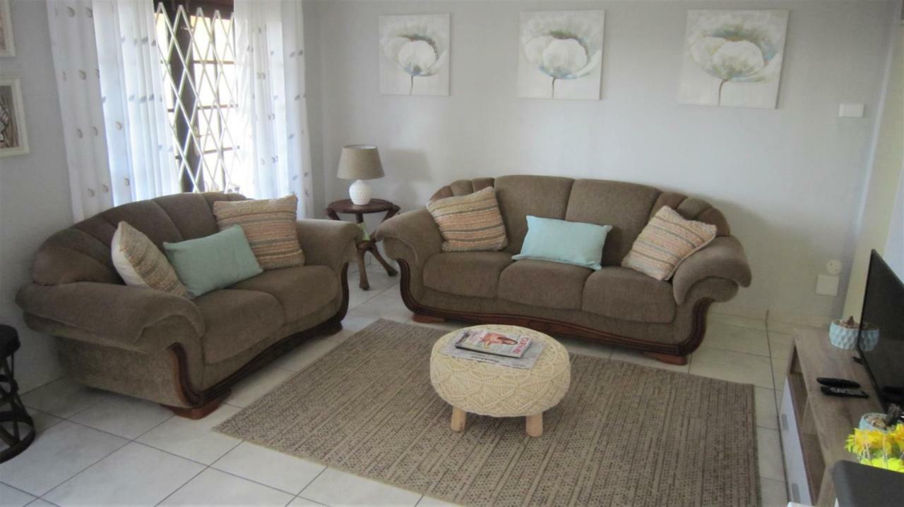 See Rus Self Catering Unit In Westbrook Kzn Private Neat And Cosy Екстериор снимка